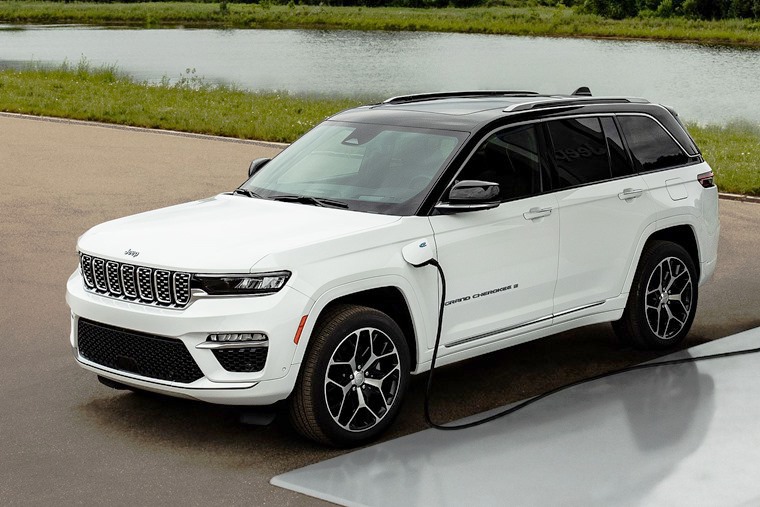 2022 Jeep Grand Cherokee: 4xe plug-in hybrid revealed 2022 Jeep Grand Cherokee: 4xe plug-in hybrid revealed