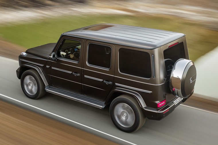 Clash Of The Titans Mercedes Benz G Class Vs Land Rover Defender Leasing Com