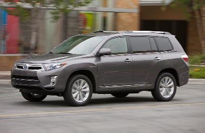 Toyota Gives Highlander Hybrid A Rework Leasing Caption Uniquely The Highlander Hybrid Generates Its Rear Wheel With A Separate Electric Motor For Torque On Demand This Means That 4wd I