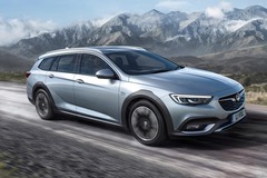 Vauxhall Insignia Country Tourer to hit UK in November
