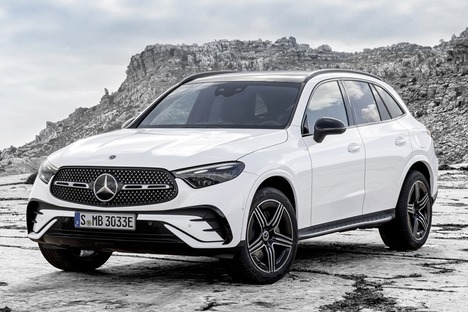 2022 Mercedes GLC revealed with three plug-in models offered