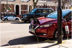 UK&rsquo;s first &lsquo;electric avenue&rsquo; unveiled with electric vehicle chargers in lampposts