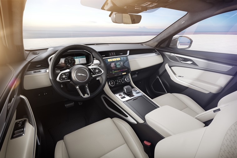 Jag_F-PACE_22MY_04_Light_Oyster_Interior_110821