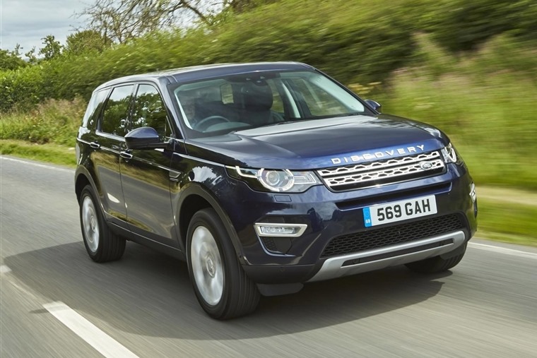 Review Land Rover Discovery Sport 2016 Leasing Land Rover Discovery Sport Blue Ingenium Front Dynamic 1