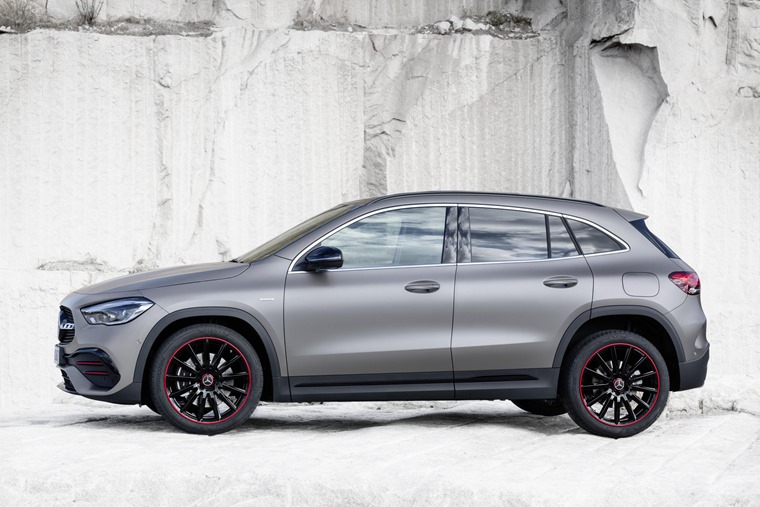 Mercedes Benz Amg Gla 35 And Gla 45s Pricing And Specs Revealed Leasing Com