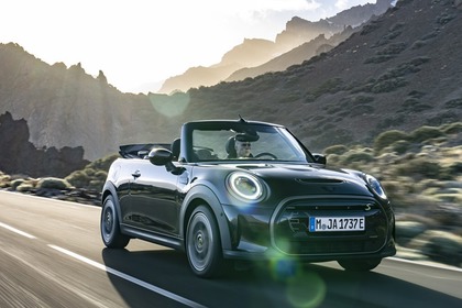 The Mini Convertible goes electric