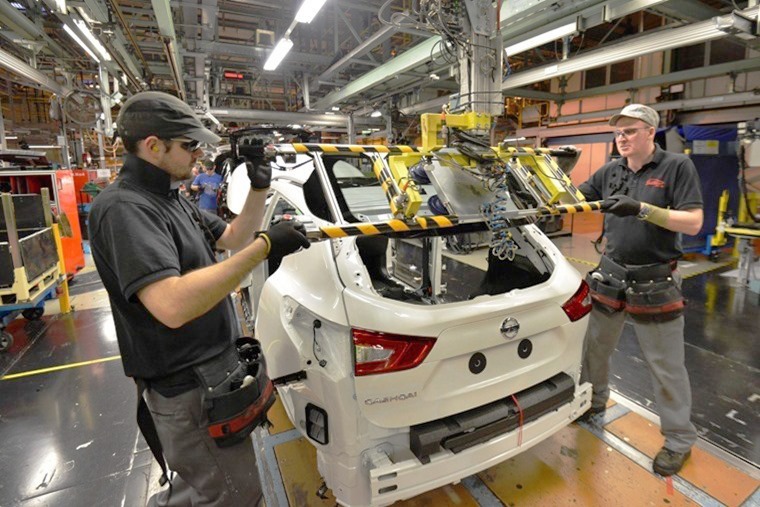 Brexit: Europe’s largest car manufacturers urge Theresa May to avert ‘no-deal’ scenario Brexit: Europe’s largest car manufacturers urge Theresa May to avert ‘no-deal’ scenario