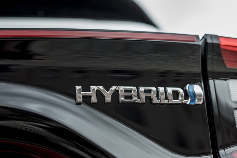 Toyota Yaris review hybrid