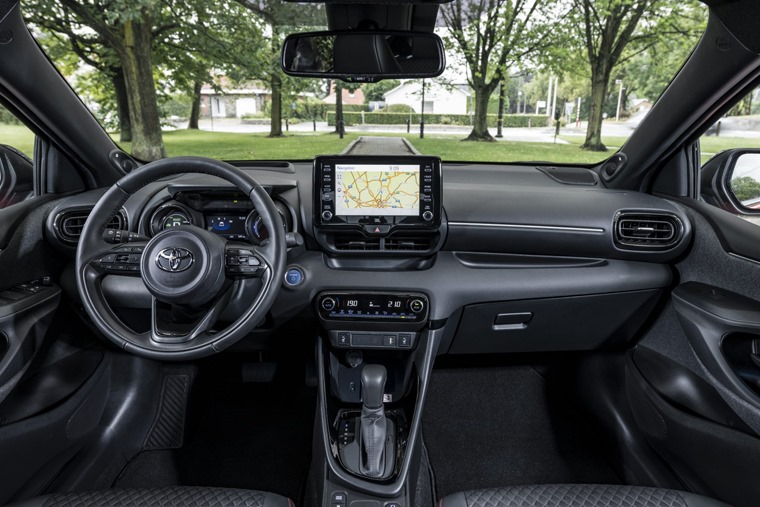 Toyota Yaris review interior