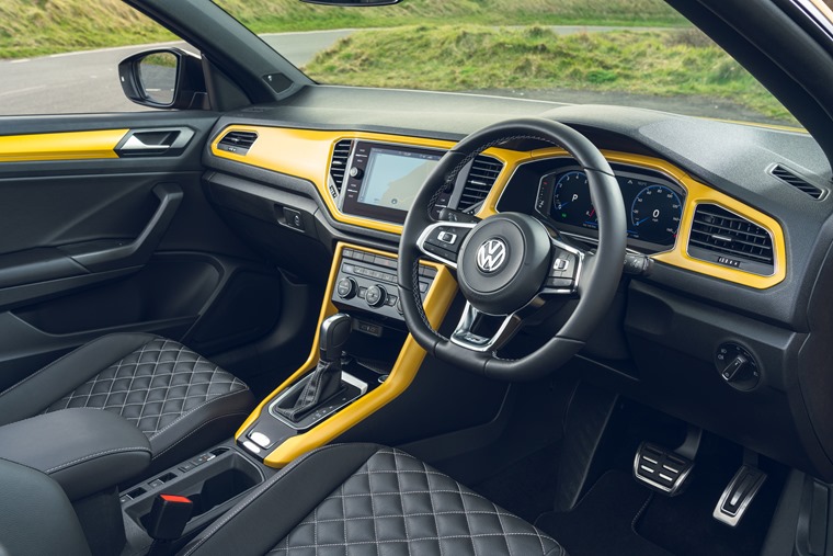 Volkswagen T-Roc Cabriolet interior